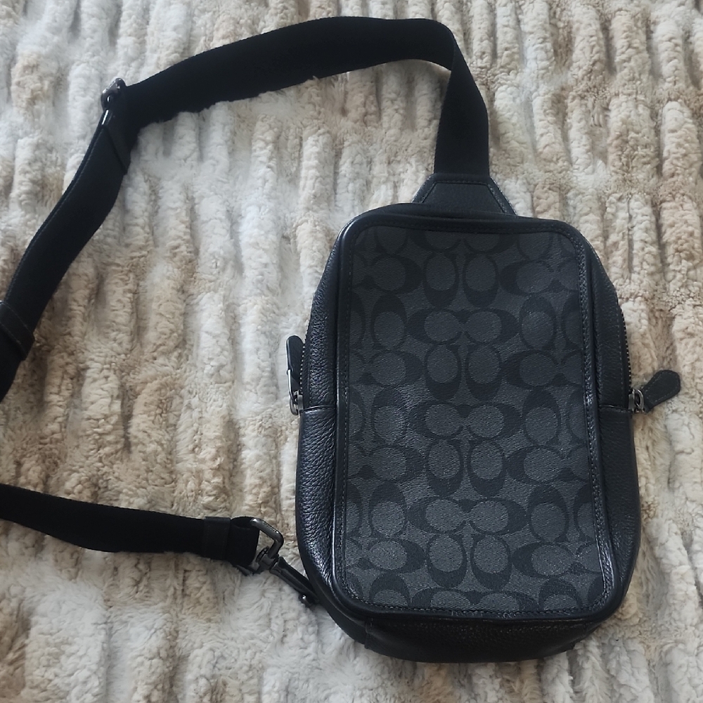 Stylish Black Men's Crossbody Bag